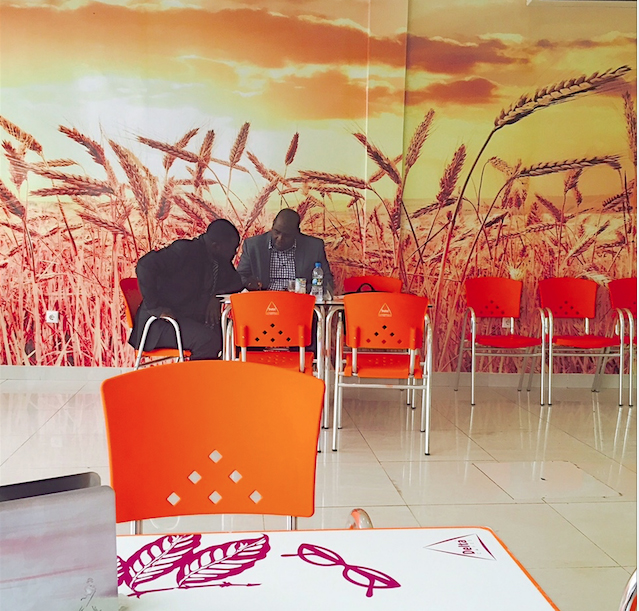 Cafetaria da Decomat em Luanda